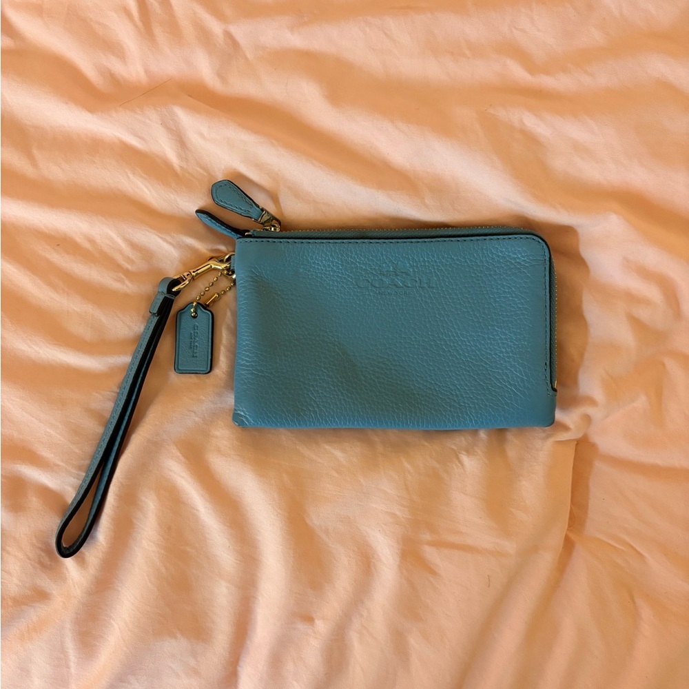 Coach Sky Blue Leather Wristlet Card Holder